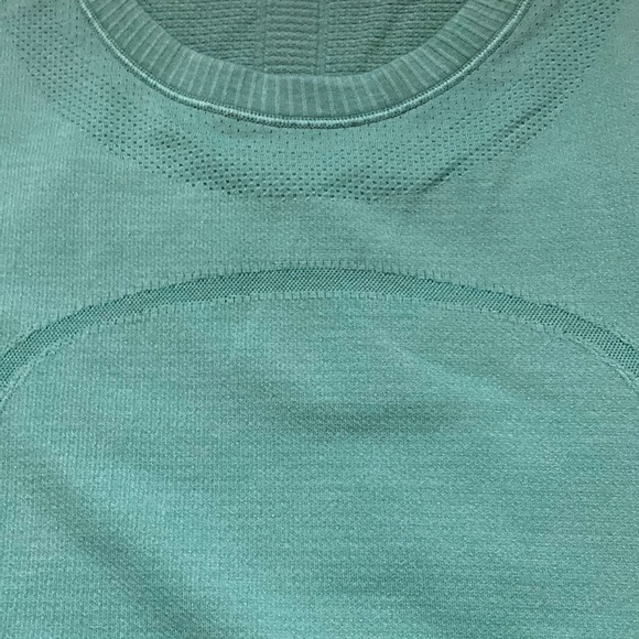 Green swiftly tech short sleeve sz 10 - Picture 2 of 4